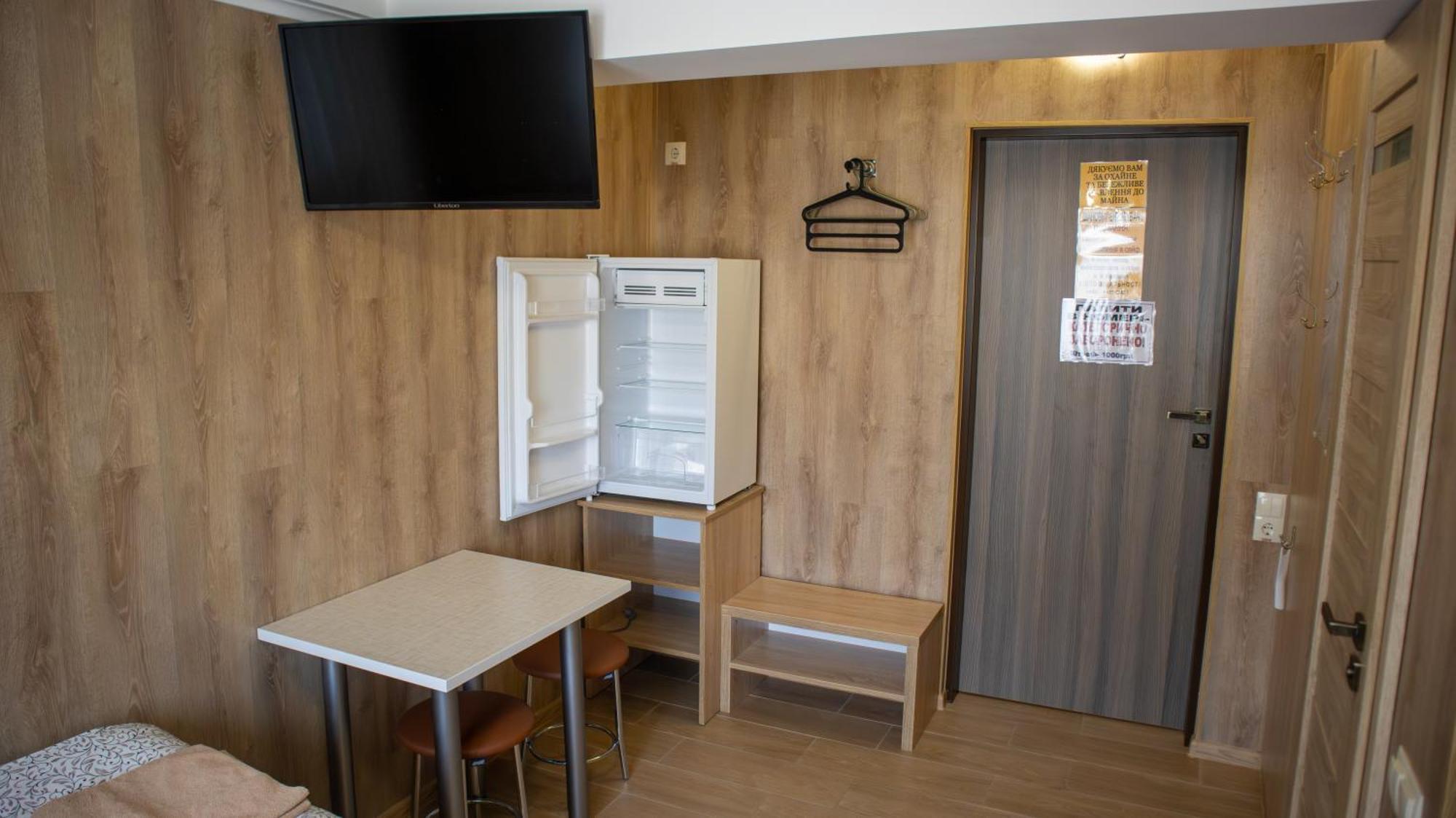 Каприз Hotel Камианец-Подилский Екстериор снимка