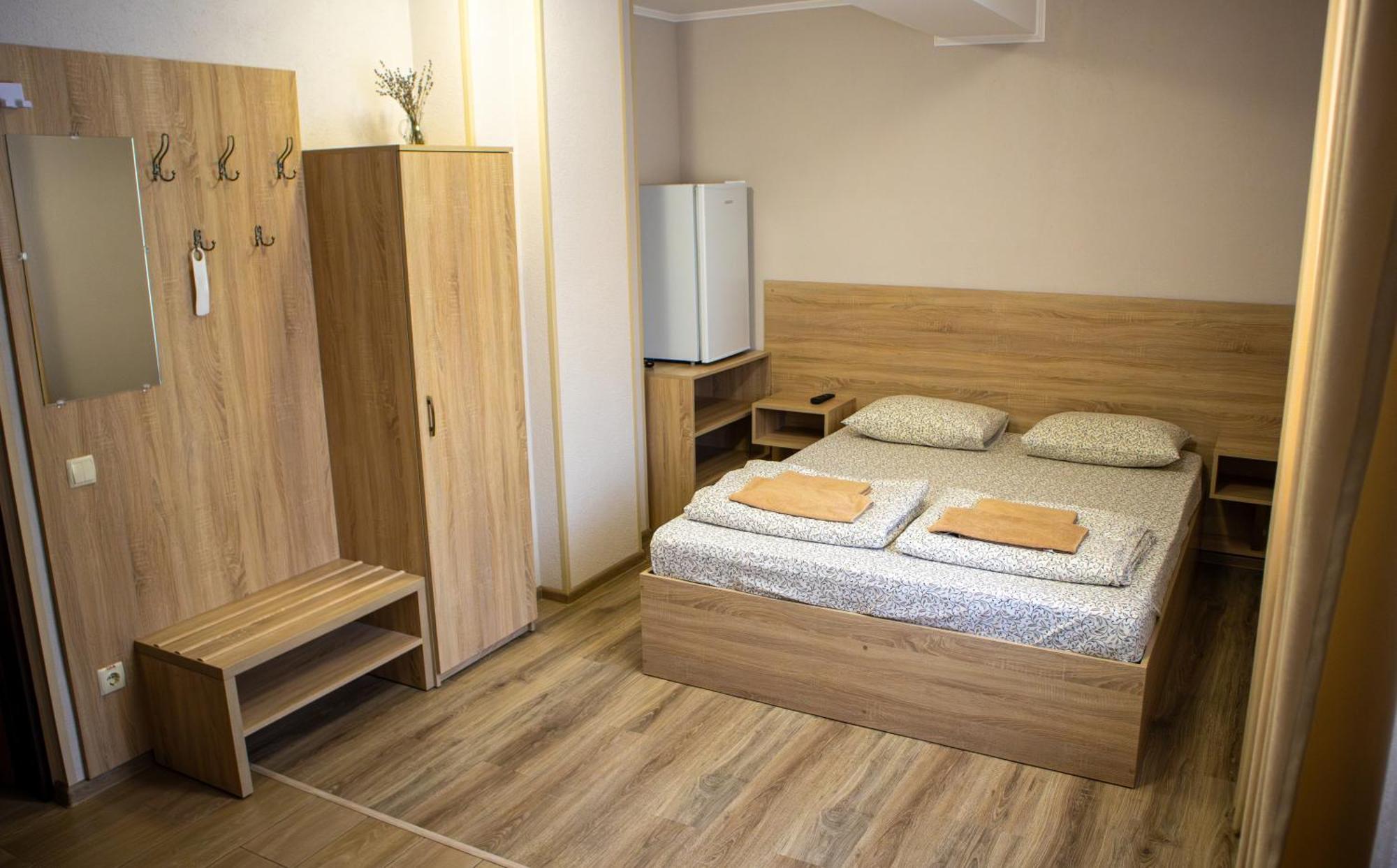 Каприз Hotel Камианец-Подилский Екстериор снимка