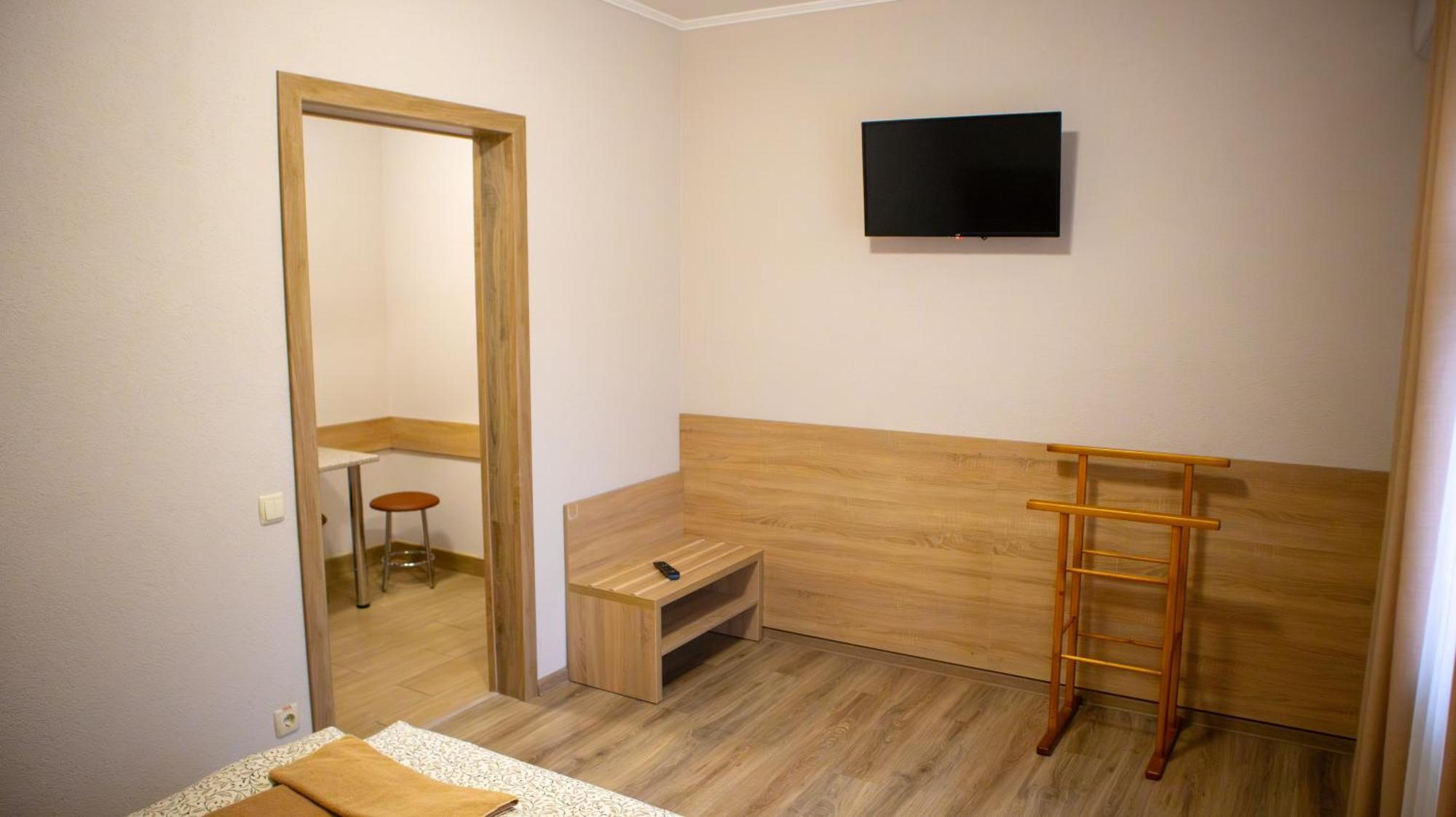 Каприз Hotel Камианец-Подилский Екстериор снимка