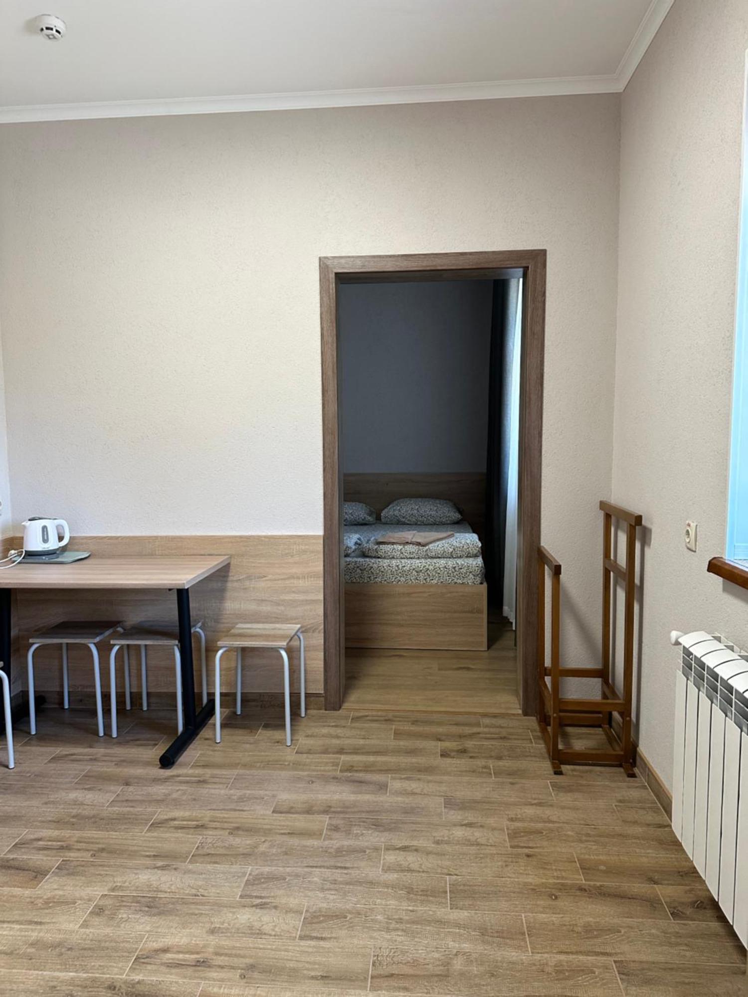 Каприз Hotel Камианец-Подилский Екстериор снимка